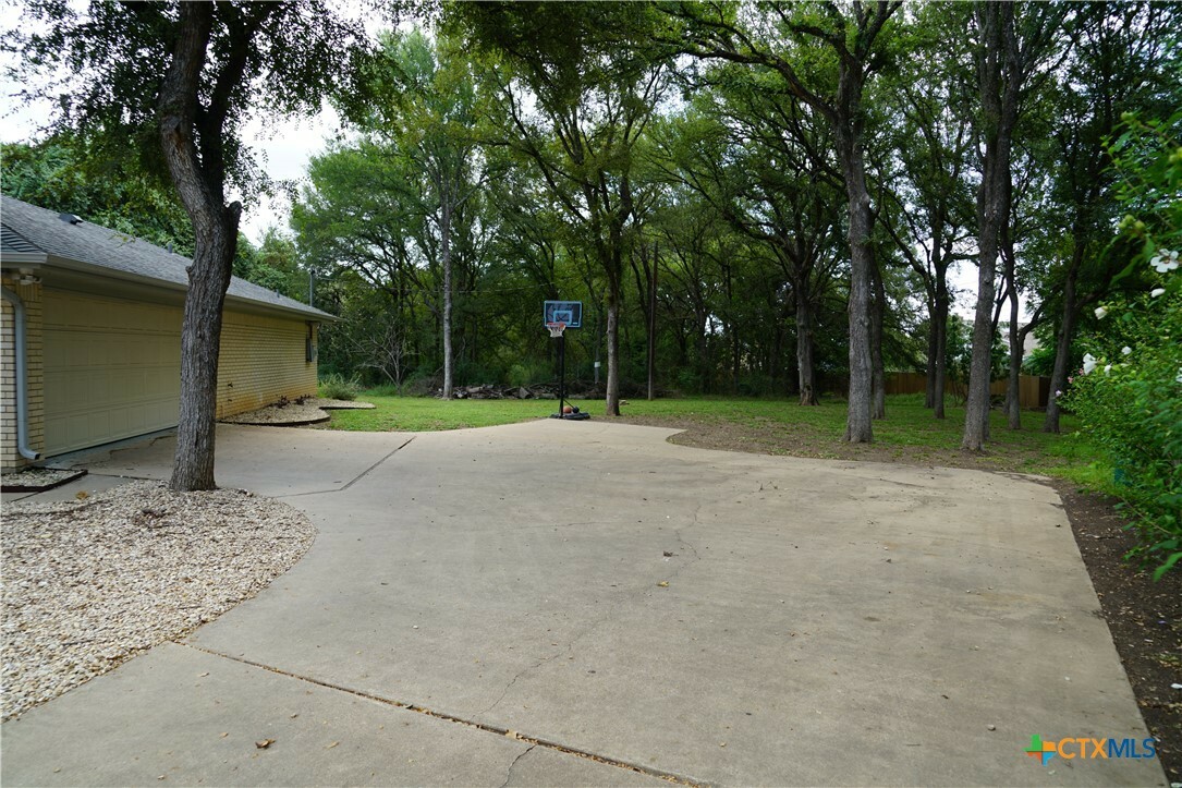 Property Photo:  1911 Puma Circle  TX 76548 