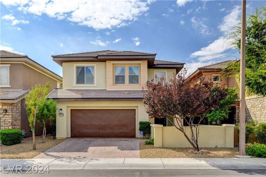 Property Photo: 10659 Agate Knoll Lane NV 89135