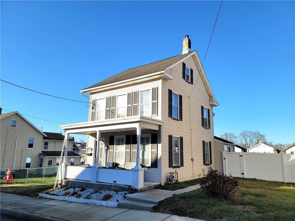 Property Photo:  619 Line Street  PA 18042 