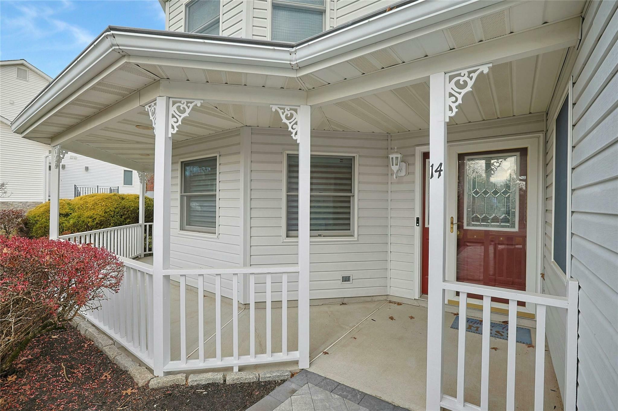 Property Photo:  14 Cragmere Oval  NY 10956 