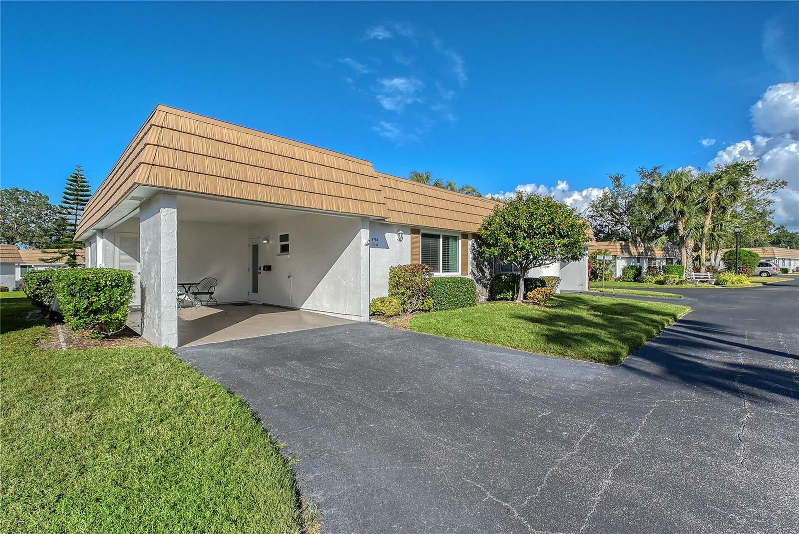 Property Photo: 2743 Riverbluff Court V94 FL 34231
