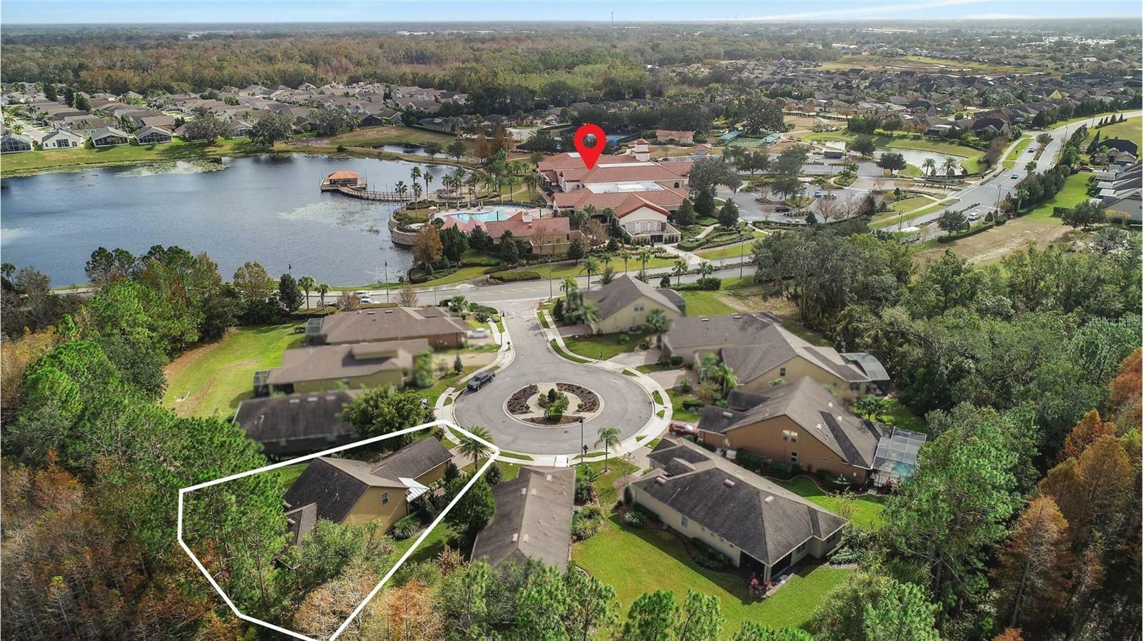 Property Photo:  513 San Sebastian Court  FL 33837 