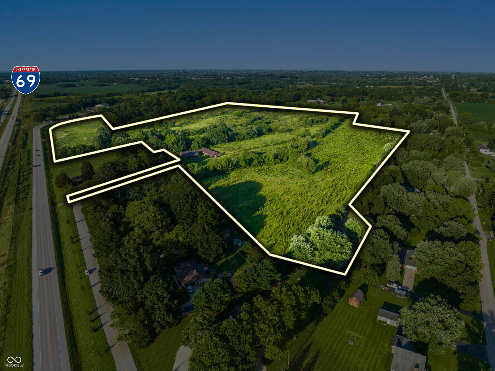 Property Photo:  200 Bluff Creek Parkway  IN 46143 