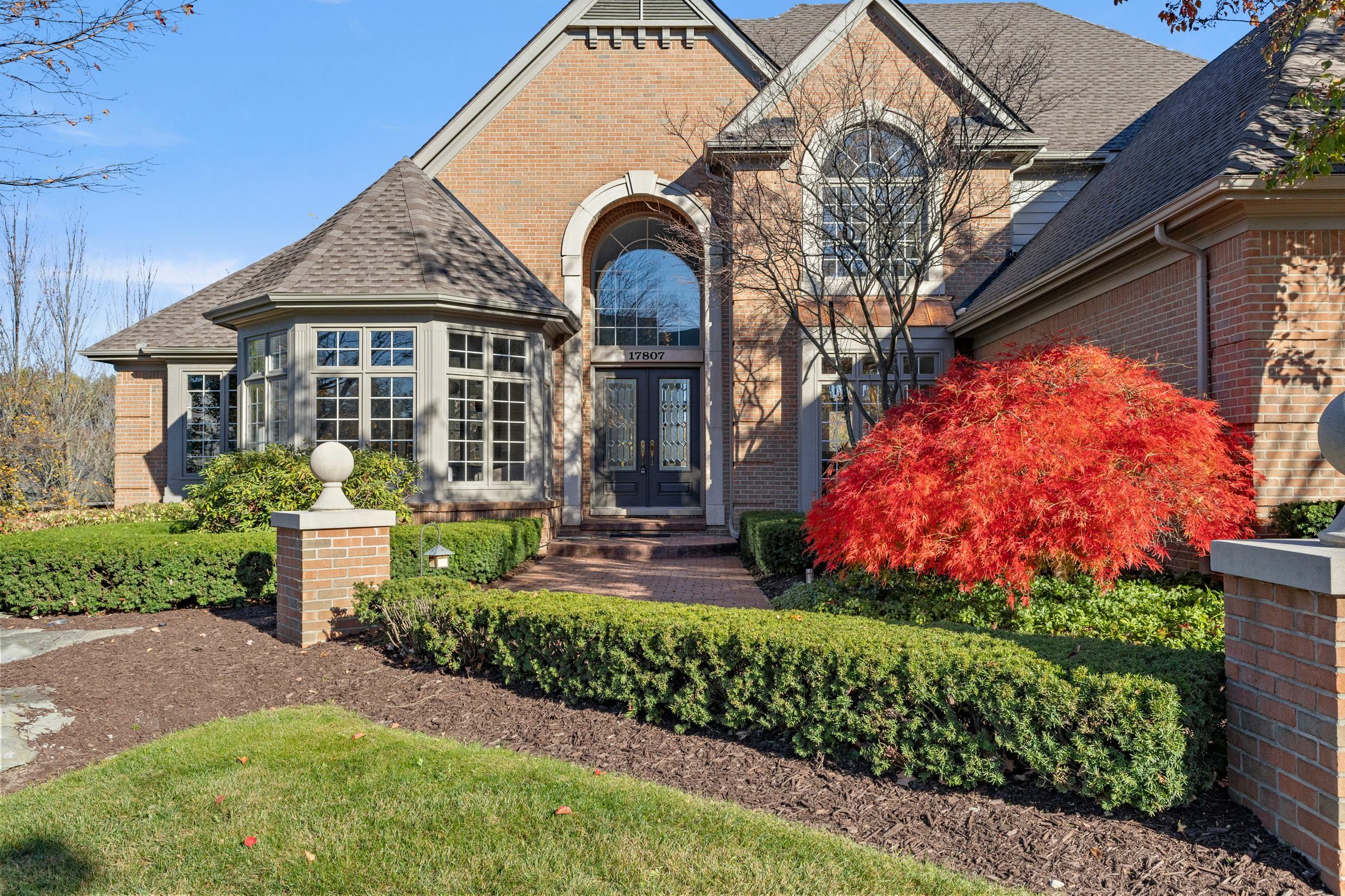 Property Photo:  17807 Stonebrook Drive  MI 48168 4330 