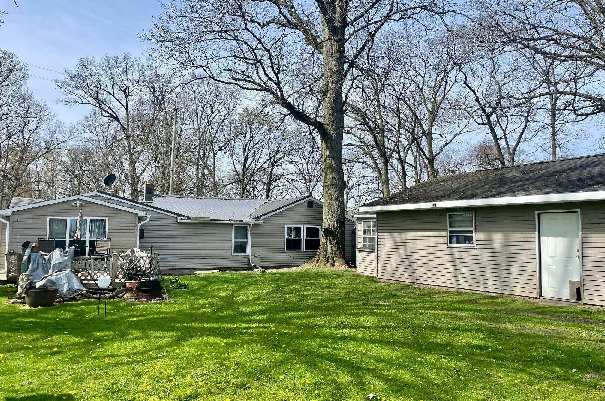 Property Photo:  866 Kinter Road  MI 49028 