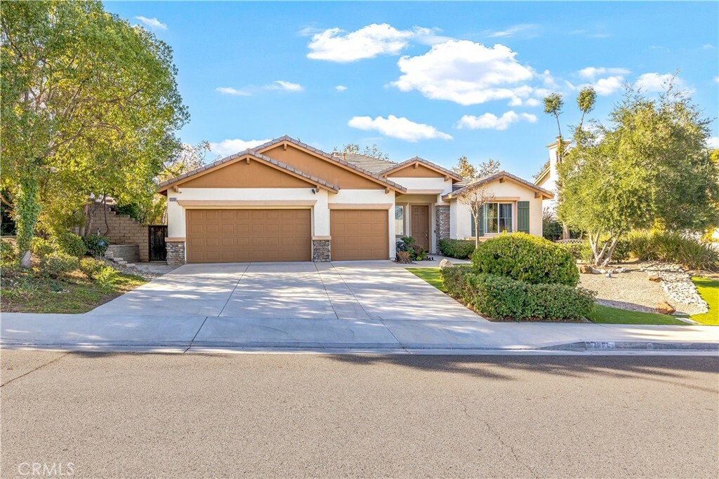 Property Photo:  31335 Shadow Ridge Drive  CA 92584 