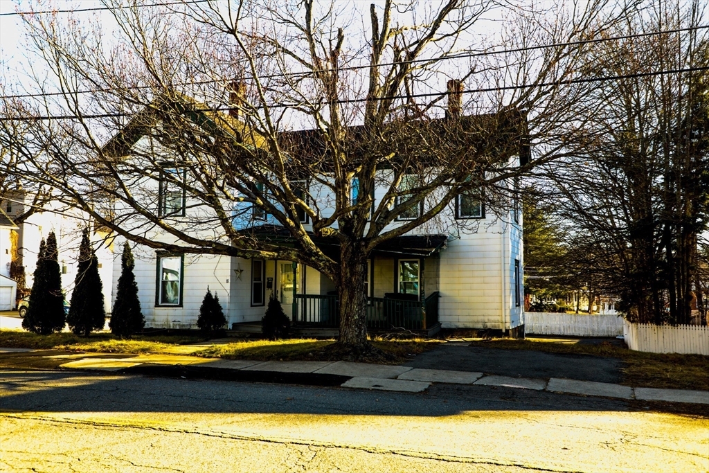 18 Walker St  Leominster MA 01453 photo