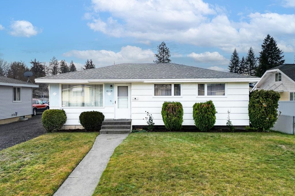 Property Photo:  4119 W Queen Ave  WA 99205 