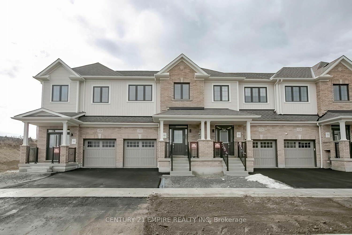 1522 Wheatcroft Dr  Oshawa ON L1L 0W5 photo