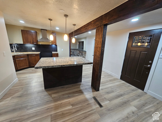 Property Photo:  10138 S Peony Way  UT 84094 