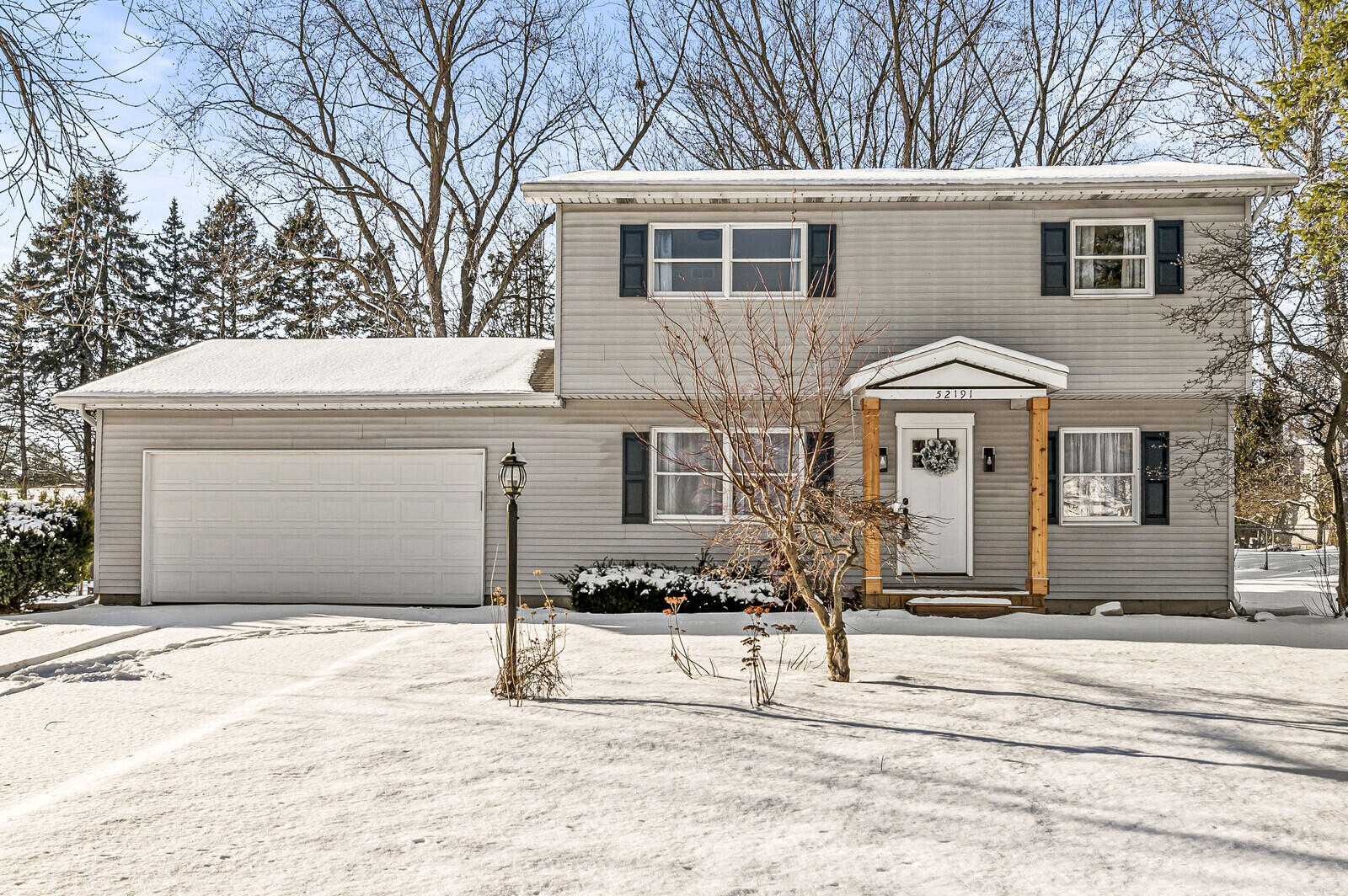 Property Photo: 52191 Carriage Hills Drive IN 46635