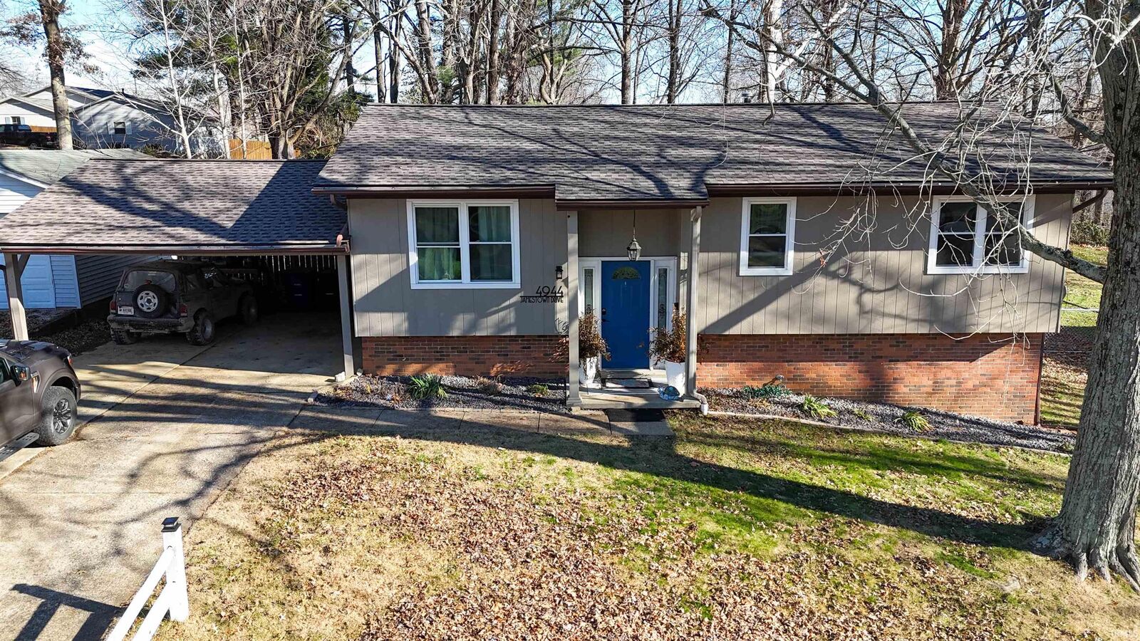 Property Photo:  4944 Jamestown Drive  IN 47630 