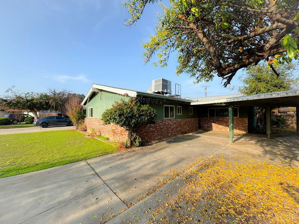 Property Photo:  798 Sunset Drive  CA 93247 