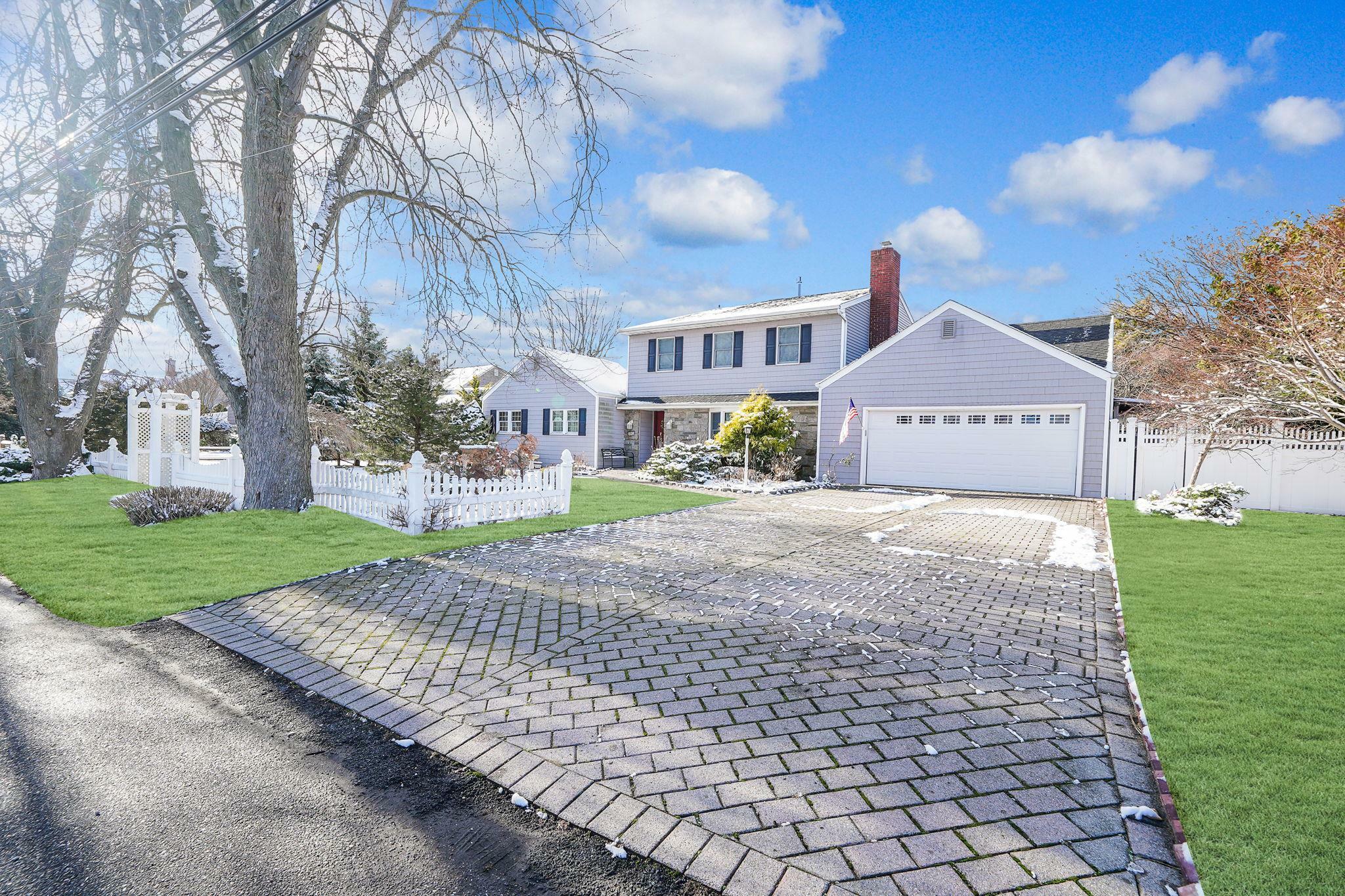 Property Photo:  102 Wagstaff  NY 11795 