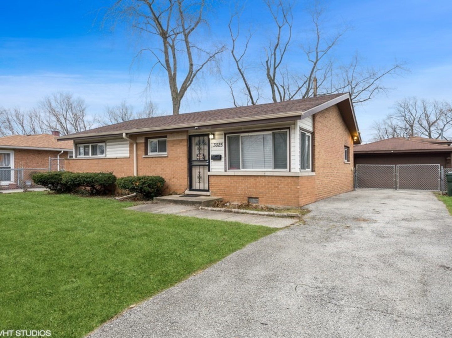 Property Photo:  3025 Nottingham Avenue  IL 60426 