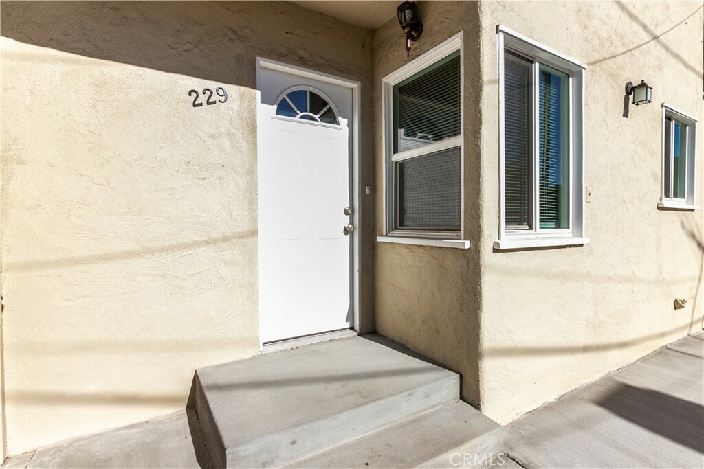 Property Photo:  229 Mayflower Avenue  CA 91016 