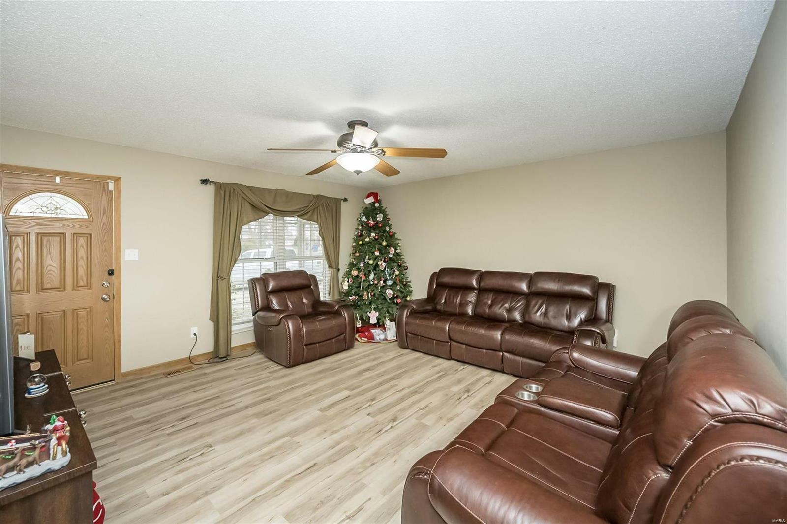 Property Photo:  114 Phyllisaire Court  MO 63376 