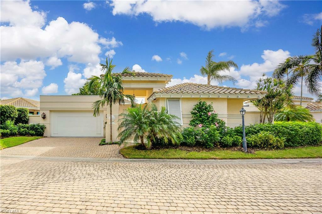 Property Photo:  7980 Grand Bay Dr 4  FL 34108 