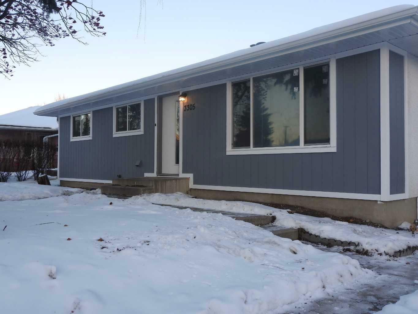 Property Photo:  3305 44A Avenue  AB T4N 3J6 