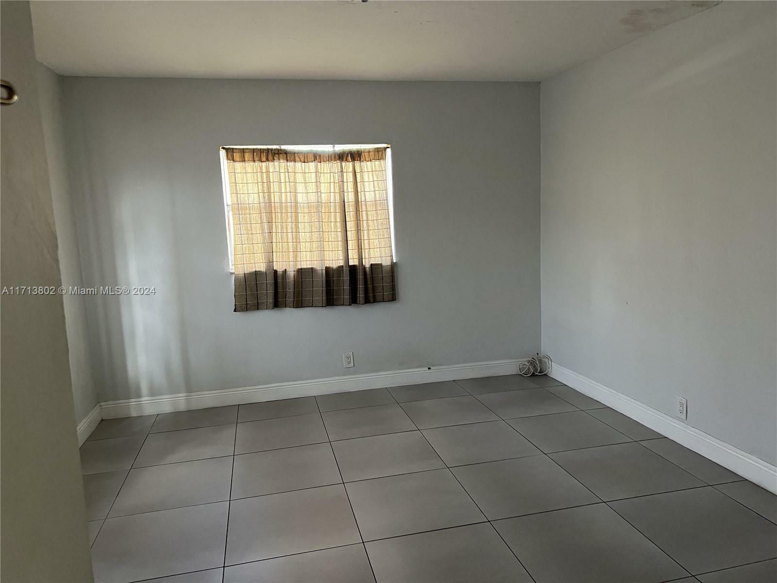 Property Photo:  6612 SW 41st St 6612  FL 33314 