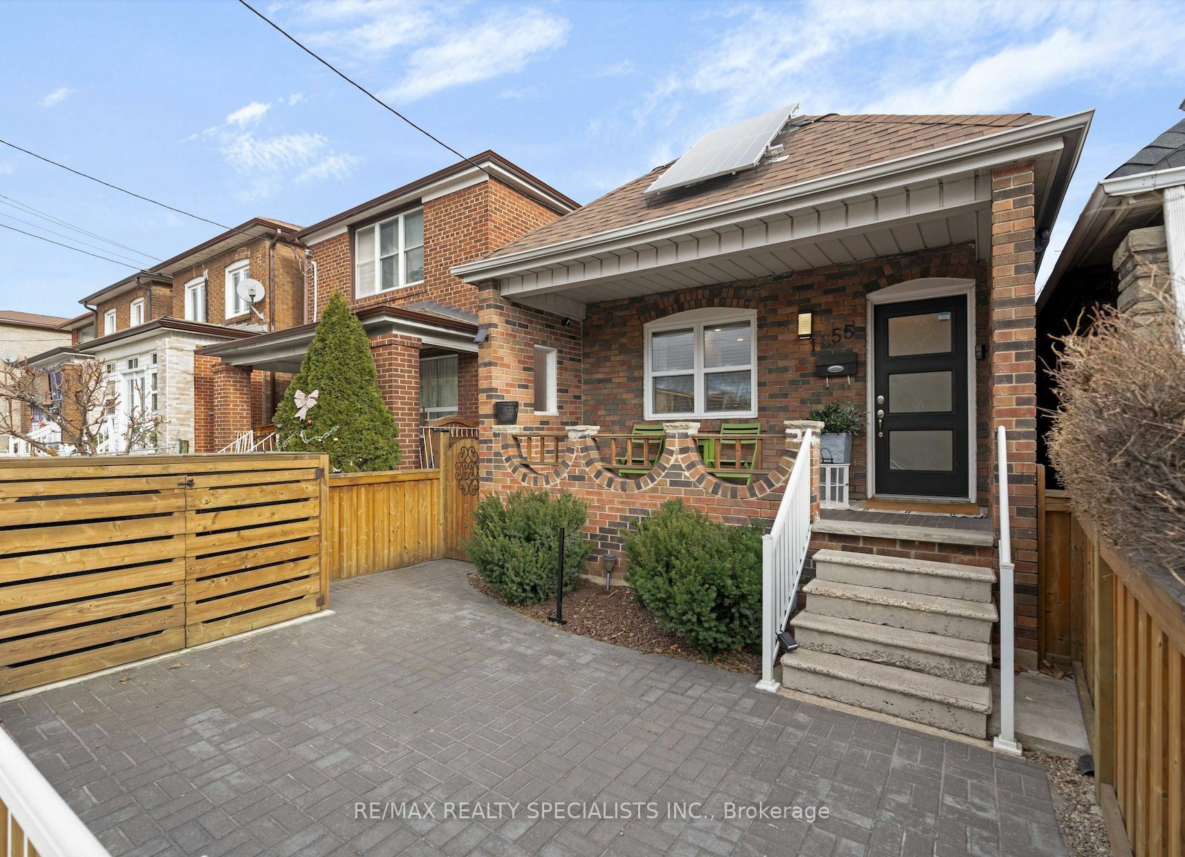 Property Photo:  1655 Keele St  ON M6M 3W2 