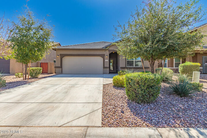 Property Photo:  303 W Mammoth Cave Drive  AZ 85140 