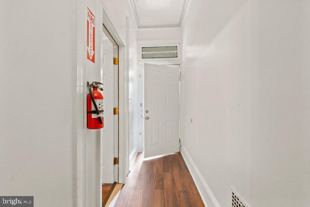 Property Photo:  1844 W Saratoga Street 1  MD 21223 