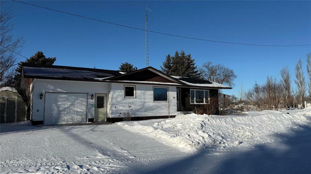 101 Lovett Street South  Deloraine MB R0M 0M0 photo