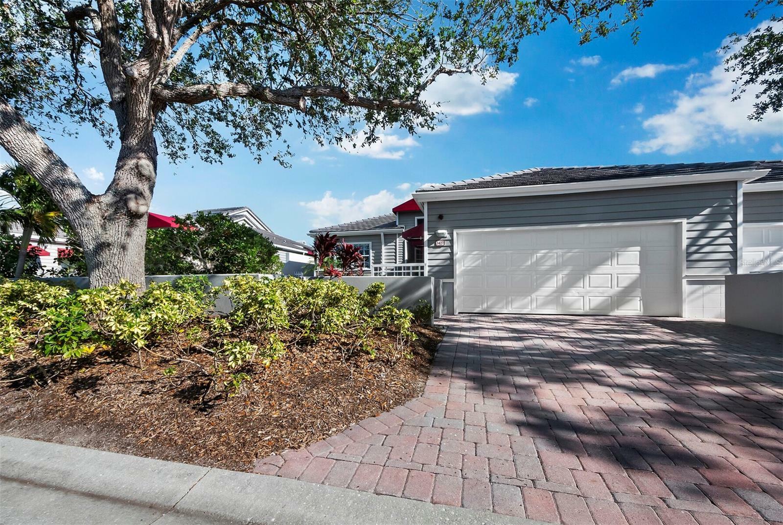 Property Photo:  3427 Winding Oaks Drive 14  FL 34228 