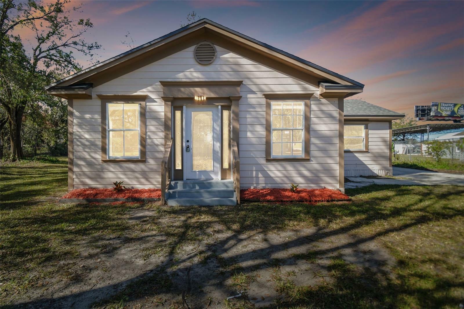 Property Photo: 5308 Clewis Avenue FL 33610