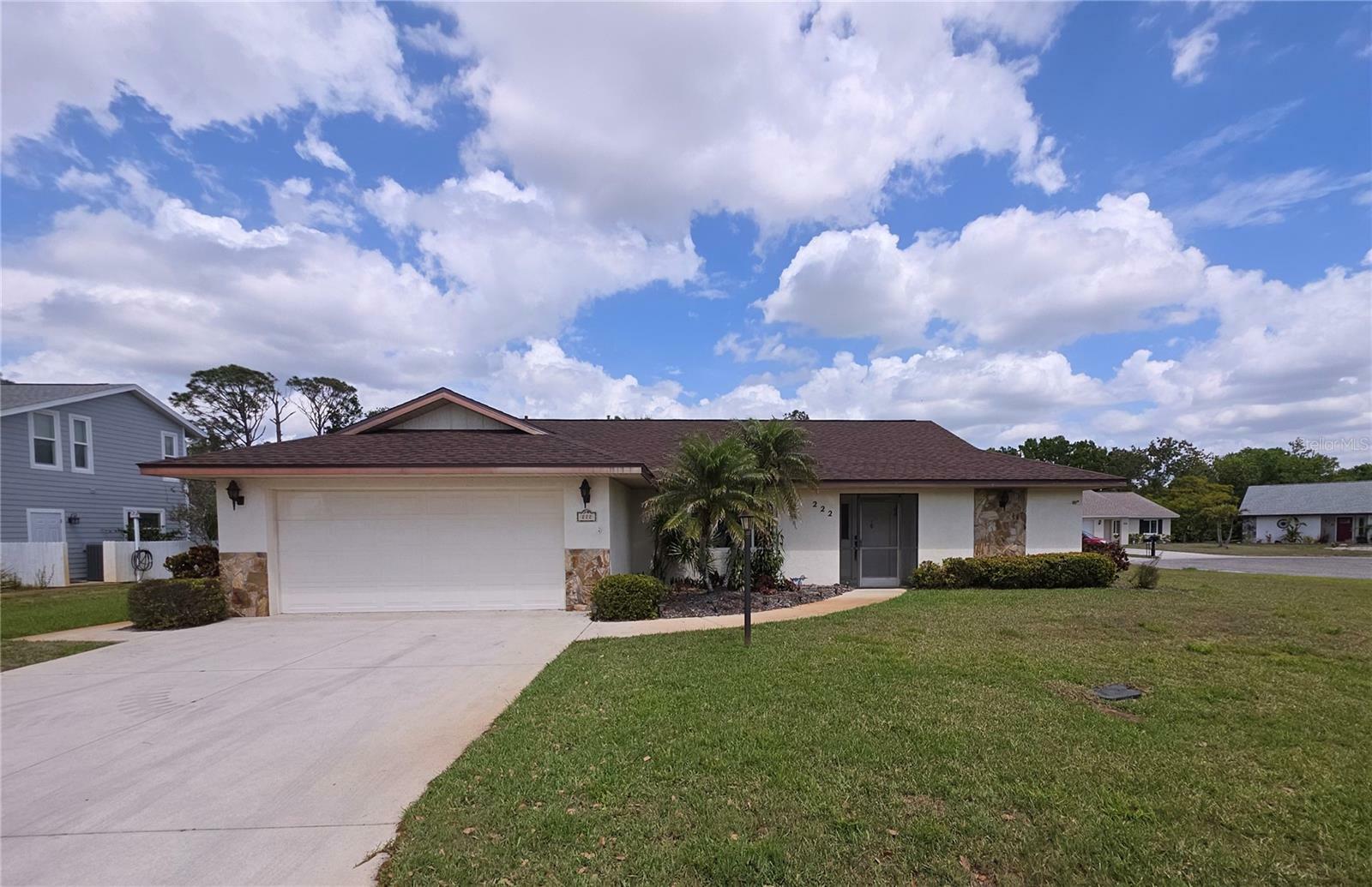 Property Photo: 222 Woodingham Place FL 34292