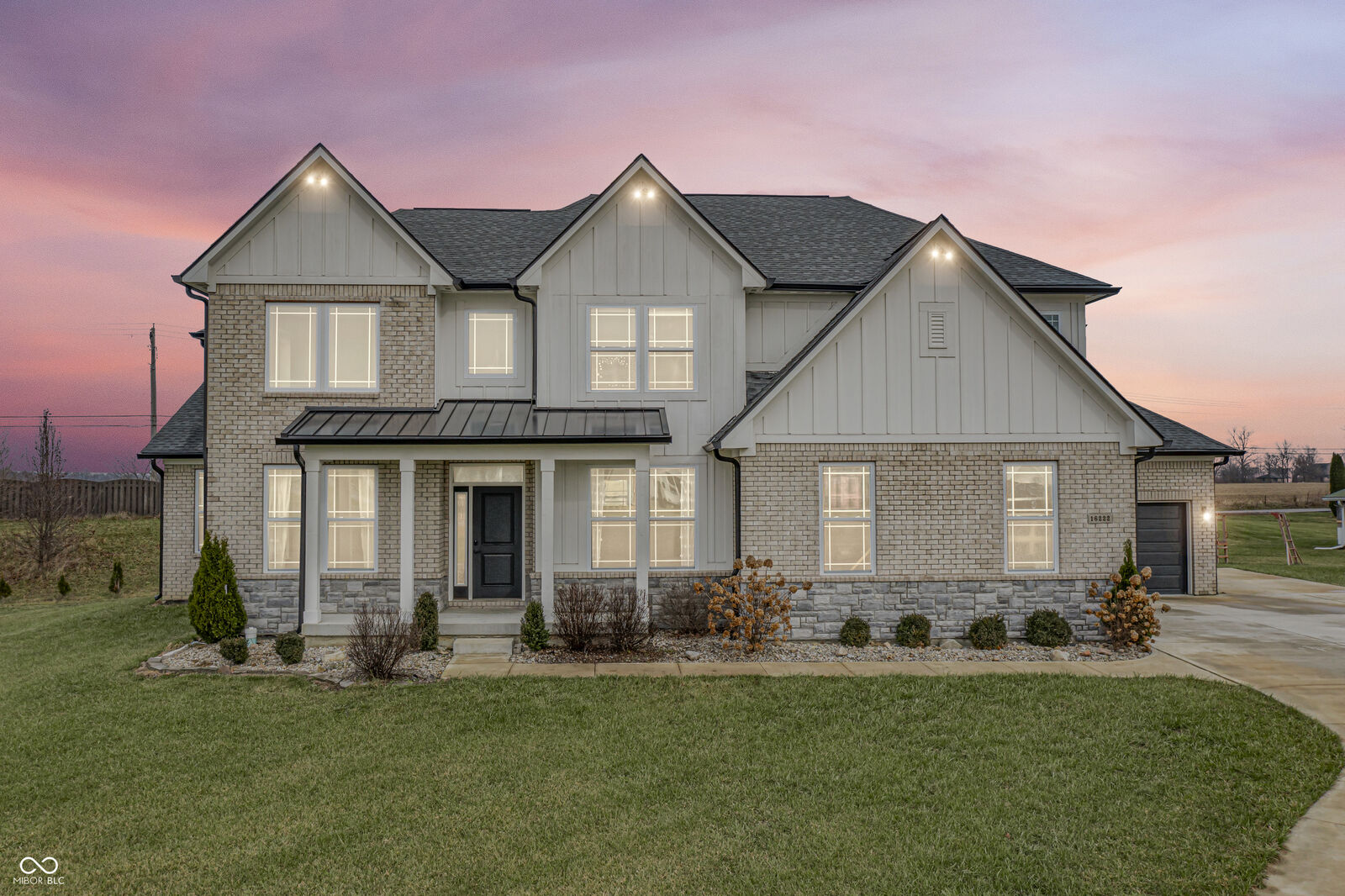 Property Photo:  16222 Browning Court  IN 46037 