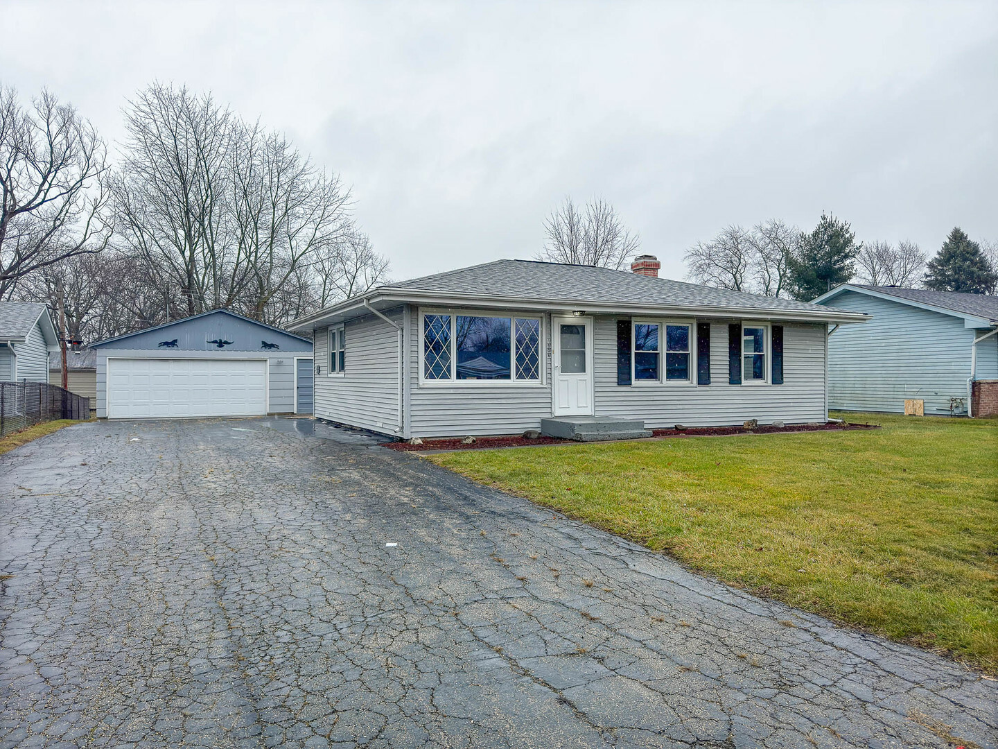 Property Photo: 1906 Kevin Drive IL 60538