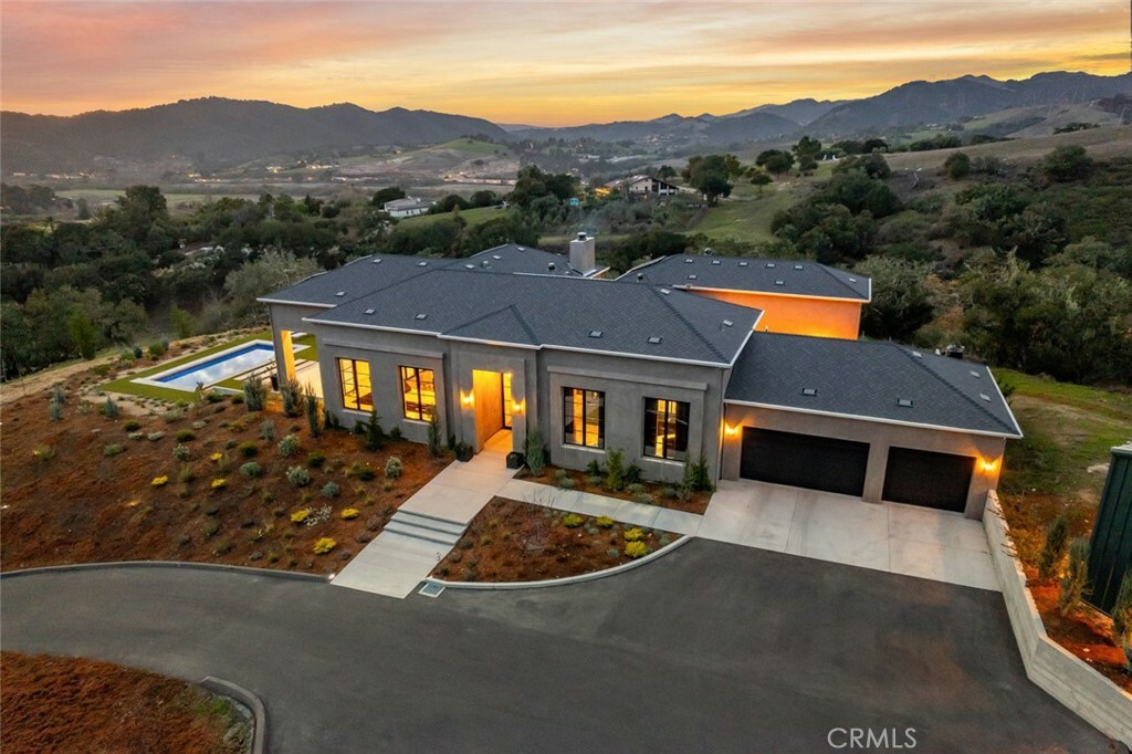 Property Photo:  6550 Squire Knoll Road  CA 93401 