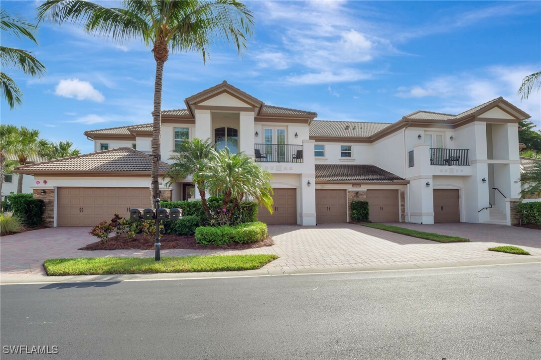 Property Photo:  8060 Players Cove Drive 101  FL 34113 