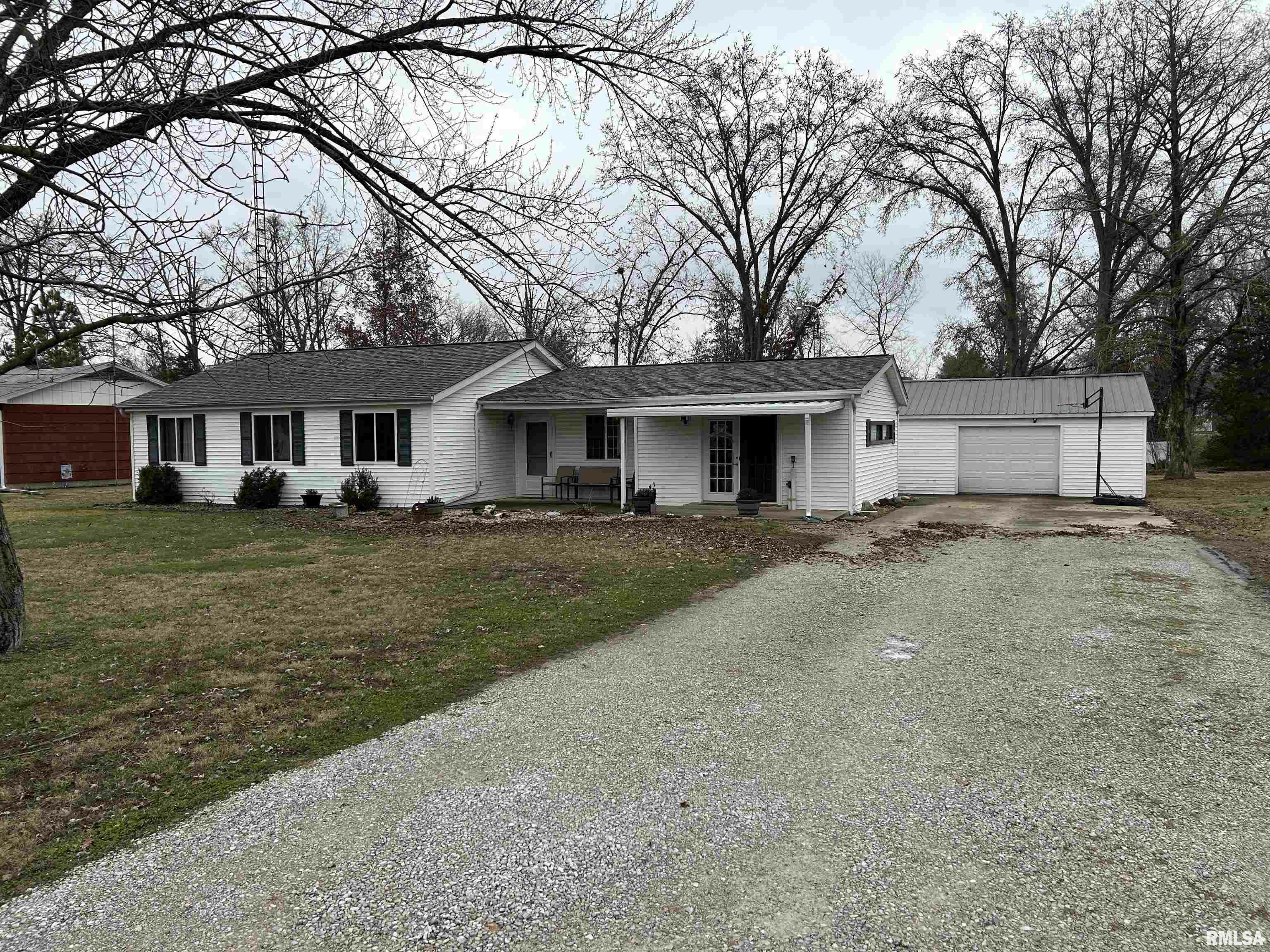 Property Photo:  3 Phyllis Drive  IL 62801 