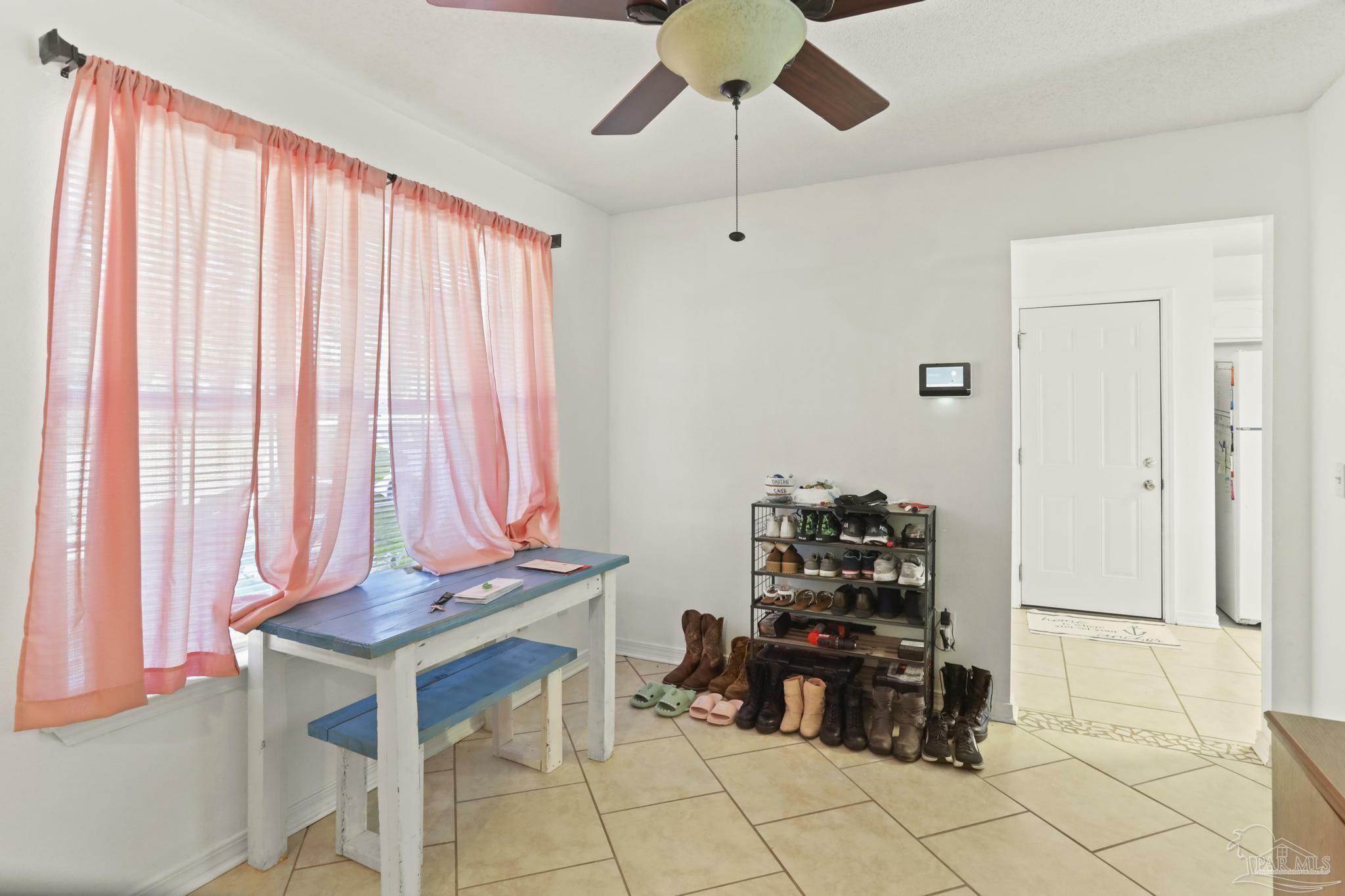 Property Photo:  2811 Indiana Ave  FL 32526 