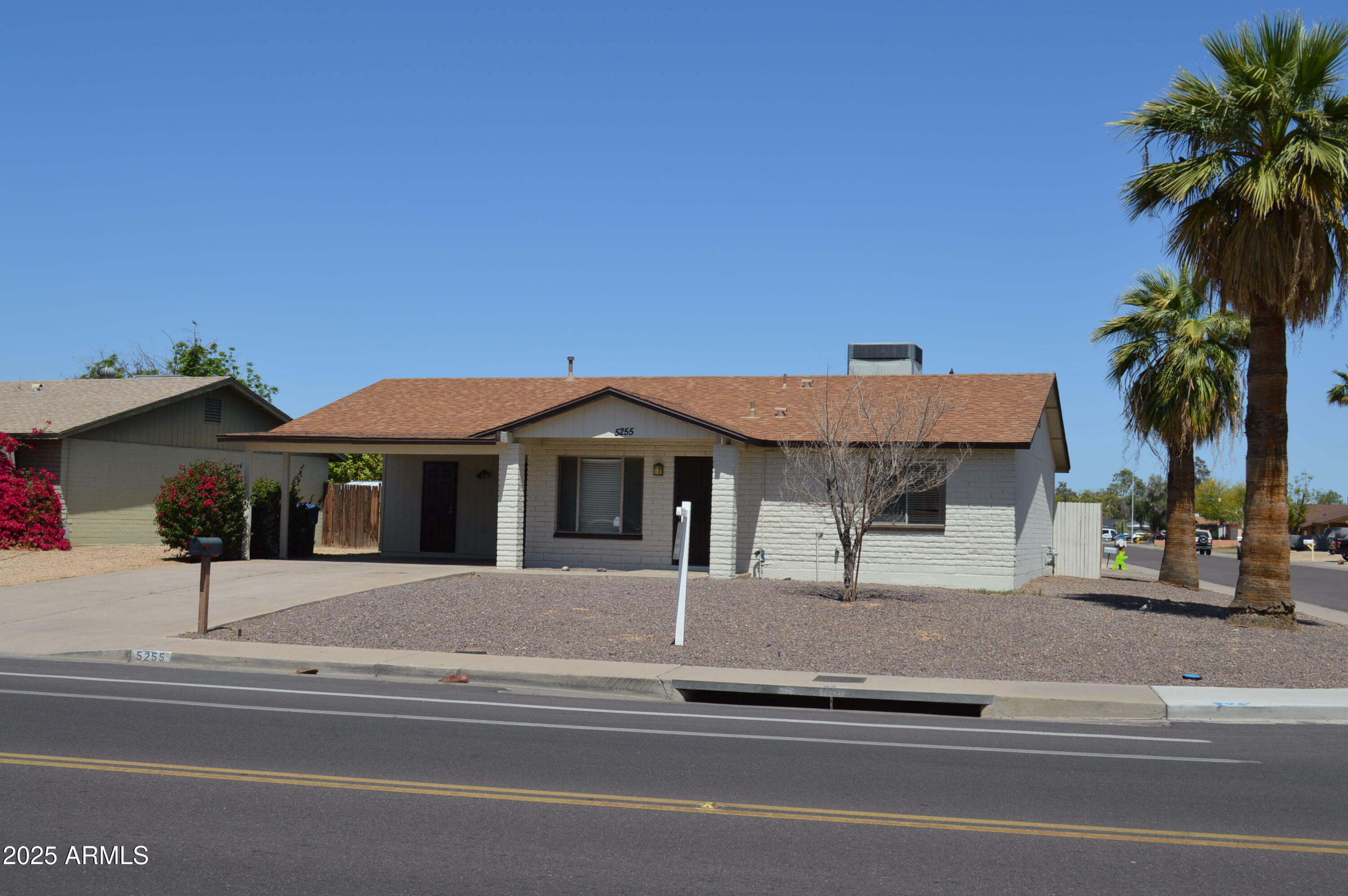 Property Photo: 5255 S Mill Avenue AZ 85283