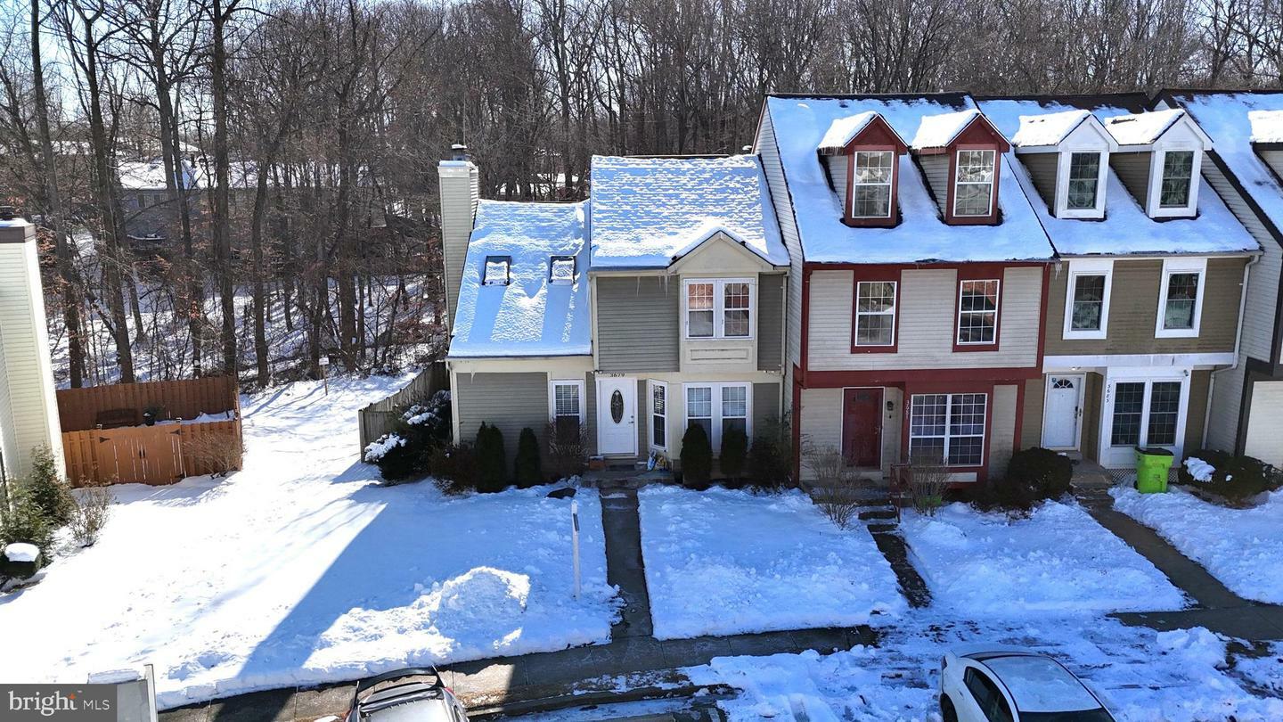 Property Photo:  3679 Tavern Way  VA 22172 