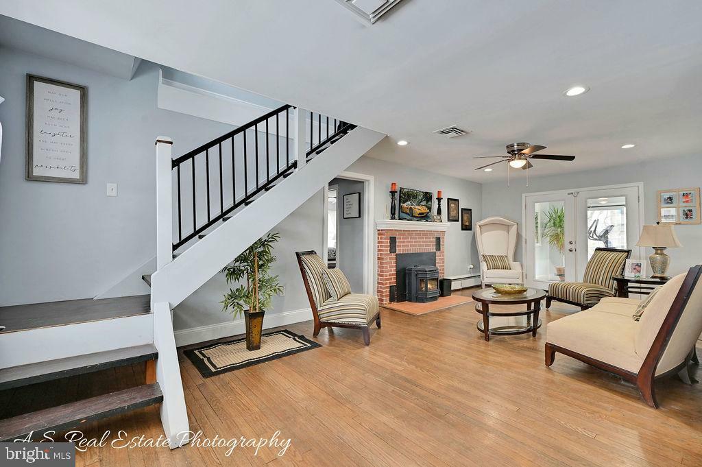 Property Photo:  106 Lakeview Drive  MD 21804 