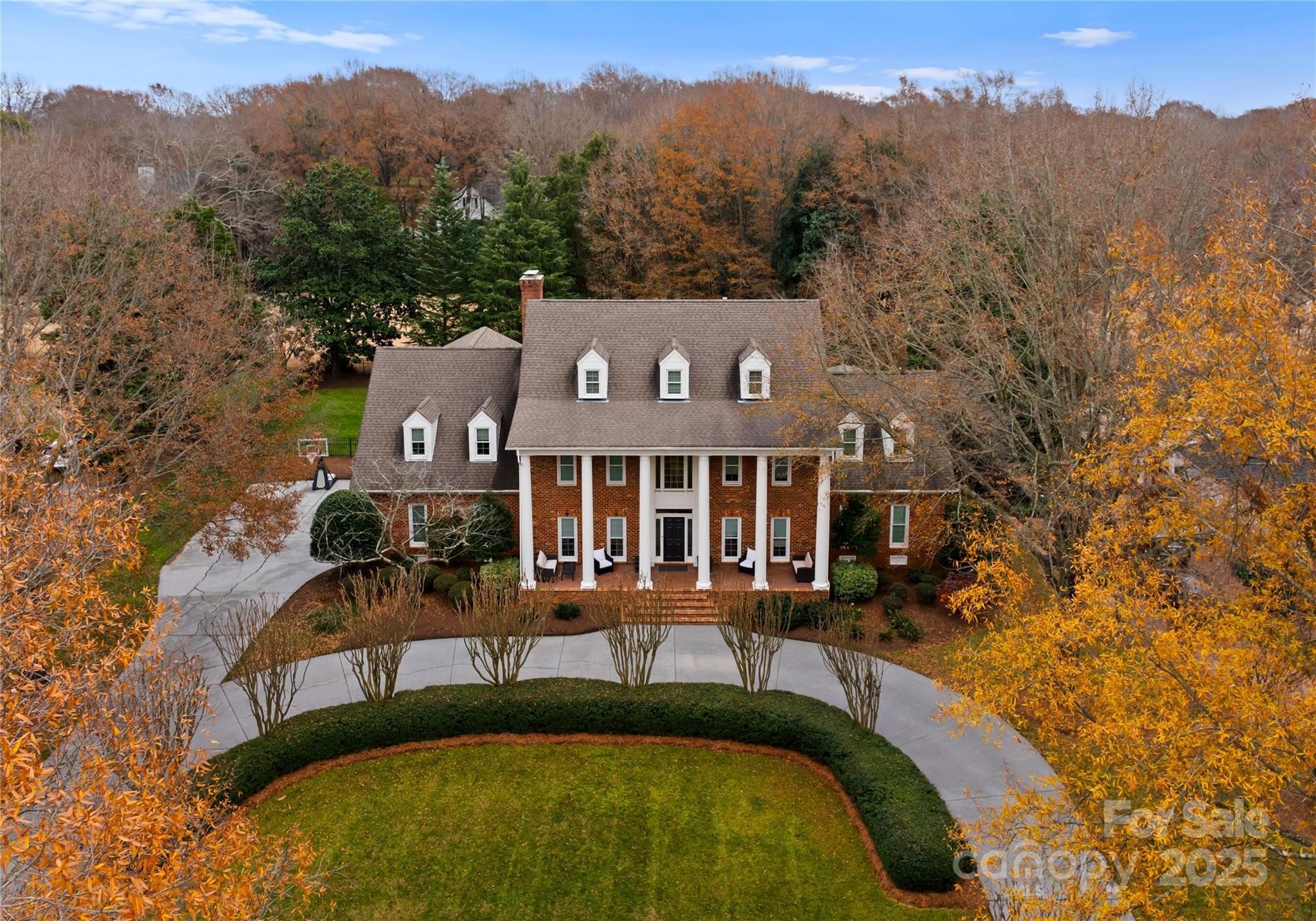 Property Photo: 5401 Sunningdale Drive NC 28277