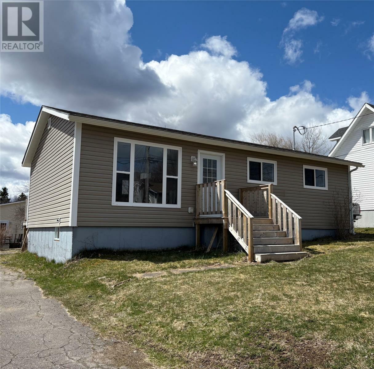 Property Photo: 31 Second Avenue NL A0G 3A0