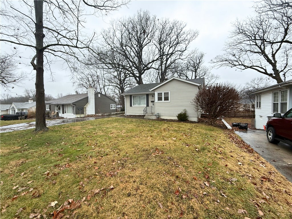 Property Photo:  329 S Woodale Avenue  IL 62522 