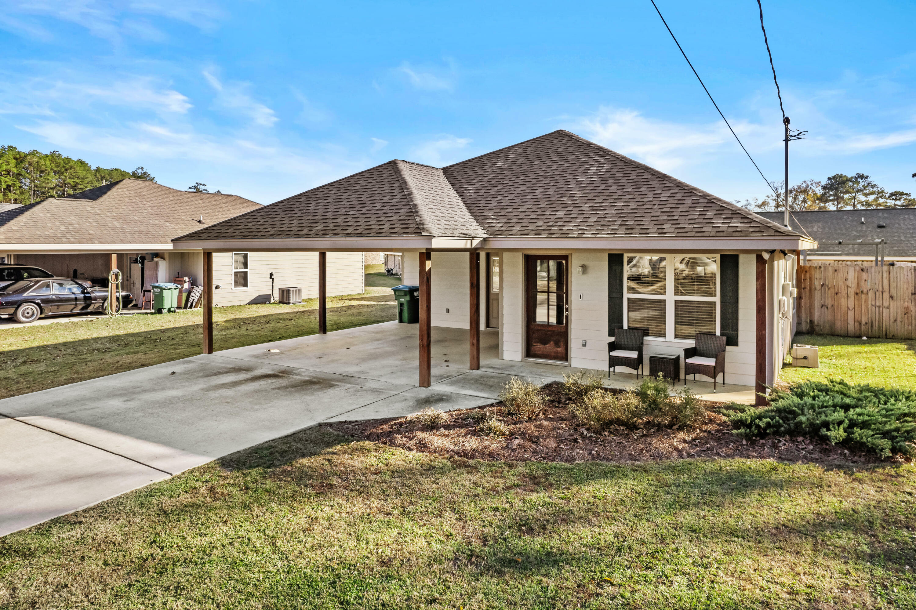 Property Photo: 117 Holly Dr. MS 39465
