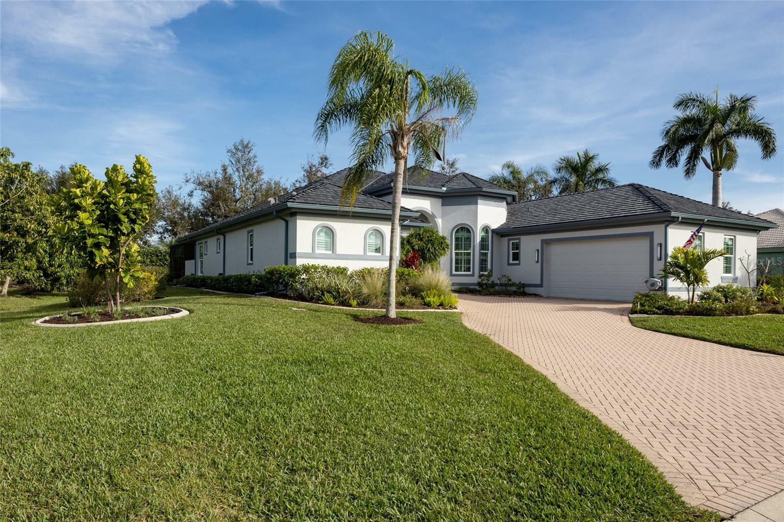 Property Photo:  3030 Rivershore Lane  FL 33953 