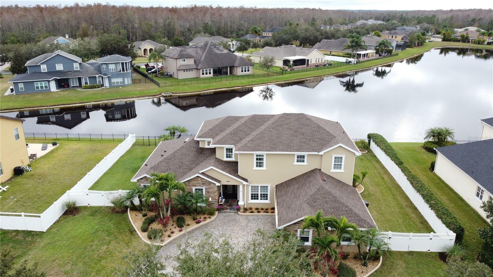 Property Photo: 3301 Buckingham Way FL 34772