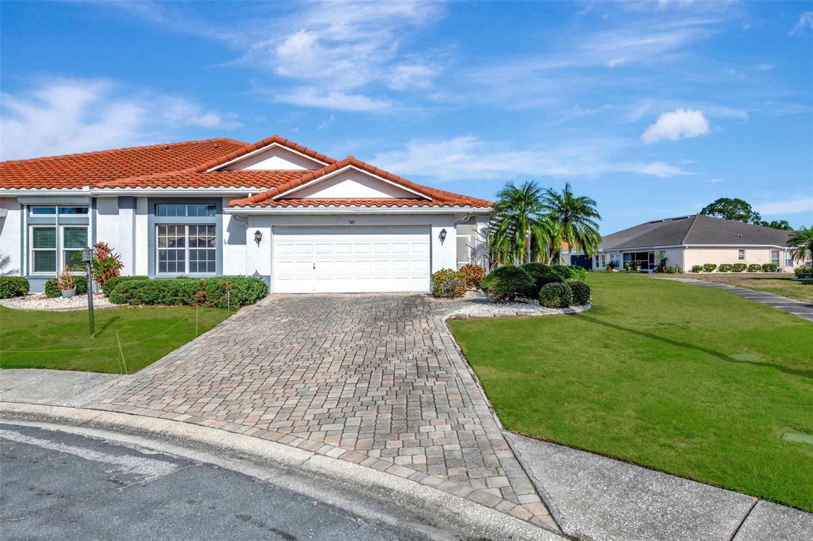 Property Photo:  741 Fairway Ridge Court  FL 33573 