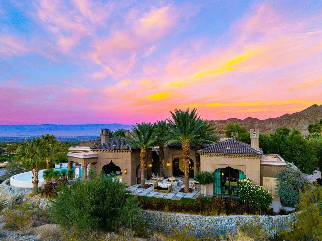Property Photo: 613 Indian CA 92260