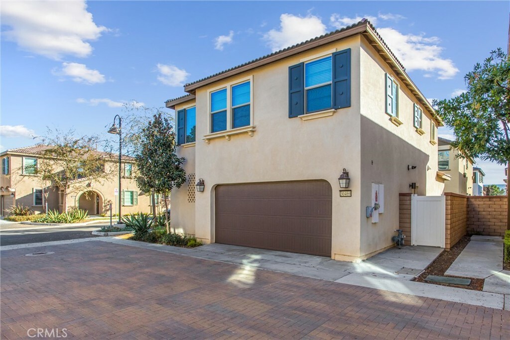 Property Photo:  30469 Village Knoll Dr  CA 92584 