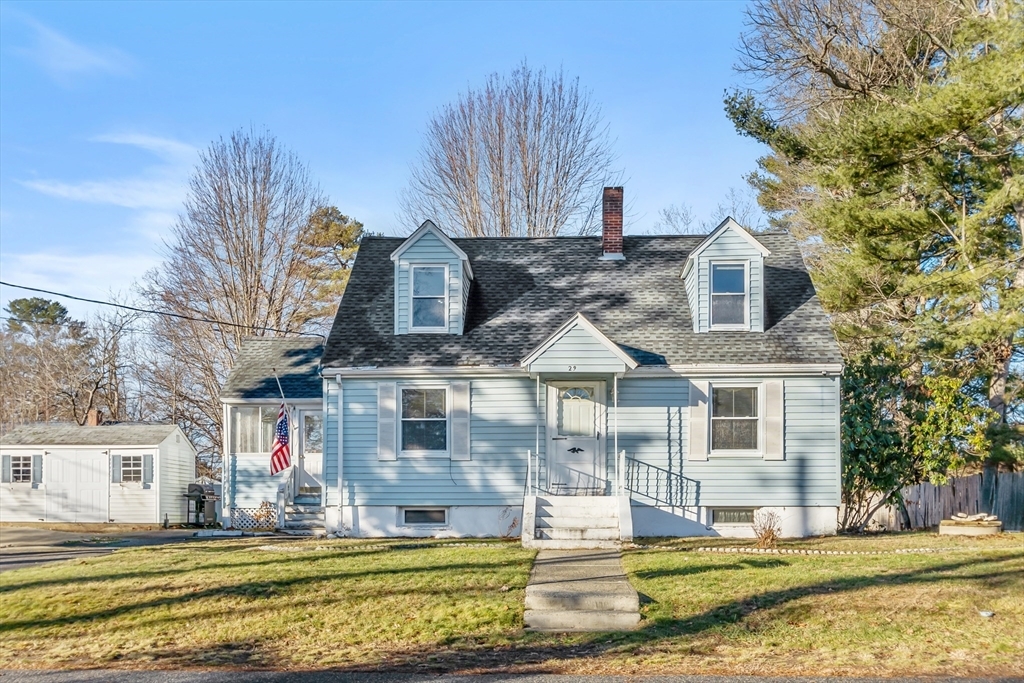 Property Photo: 29 Oakdale Rd MA 01887